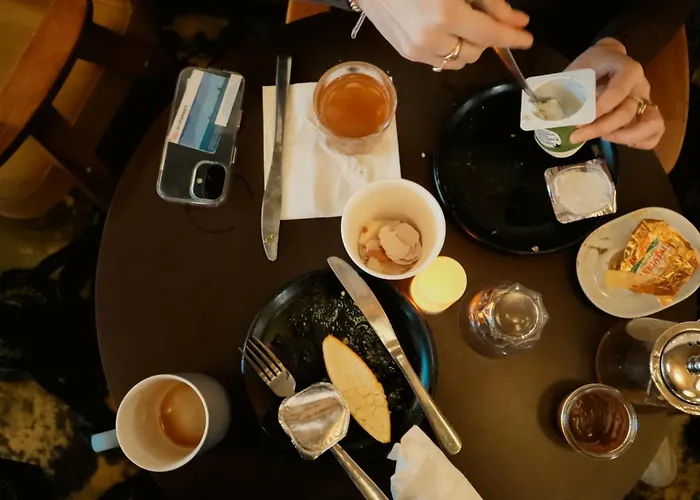 Hôtel La Nouvelle République&SPA París